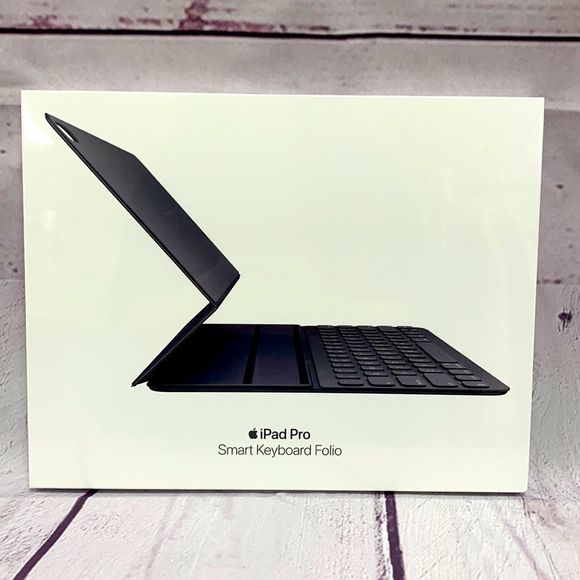 Apple iPad Pro Keyboard Folio 12.9 - Picture 1 of 6